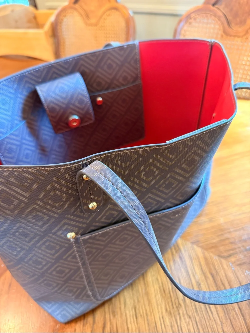 Liz Claiborne spacious tote
